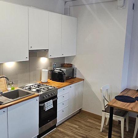 Sloneczny Apartament Warka Bagian luar foto