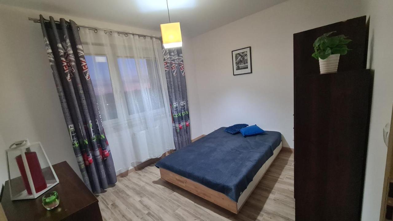 Sloneczny Apartament Warka Bagian luar foto