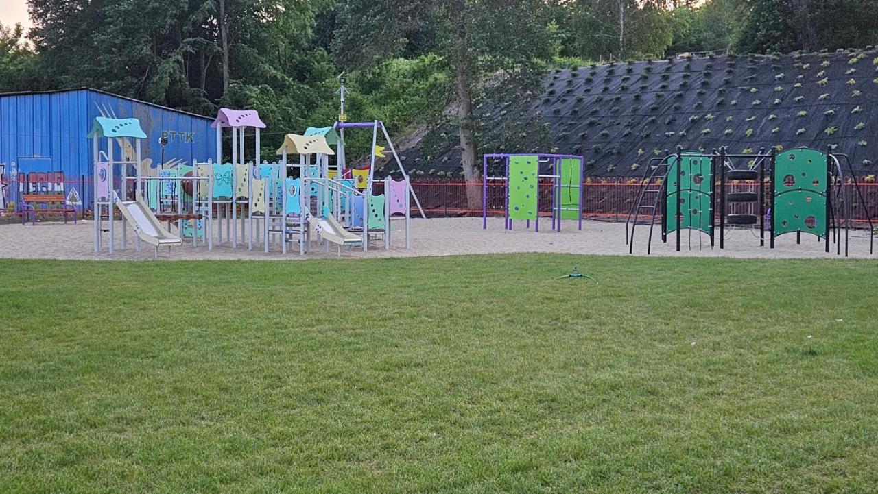 Sloneczny Apartament Warka Bagian luar foto