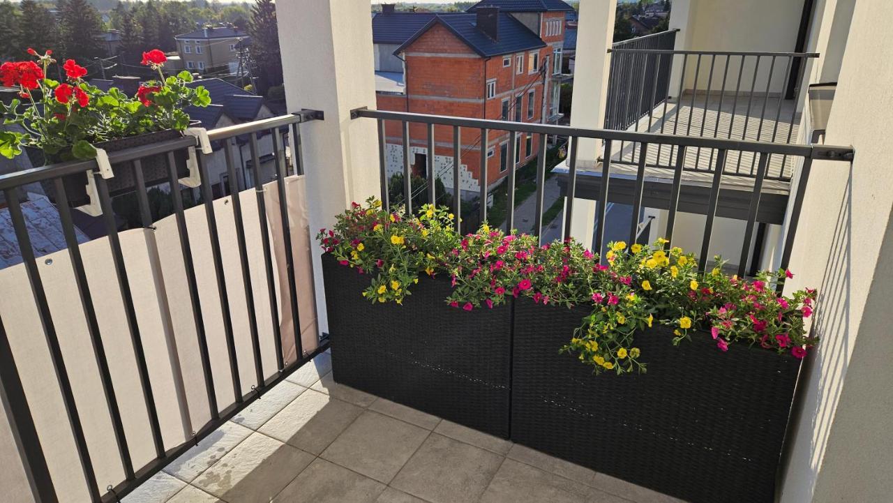 Sloneczny Apartament Warka Bagian luar foto
